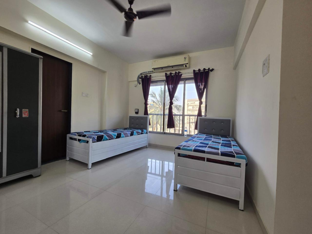 Girls PG Kalpvruksh Vile Parle West