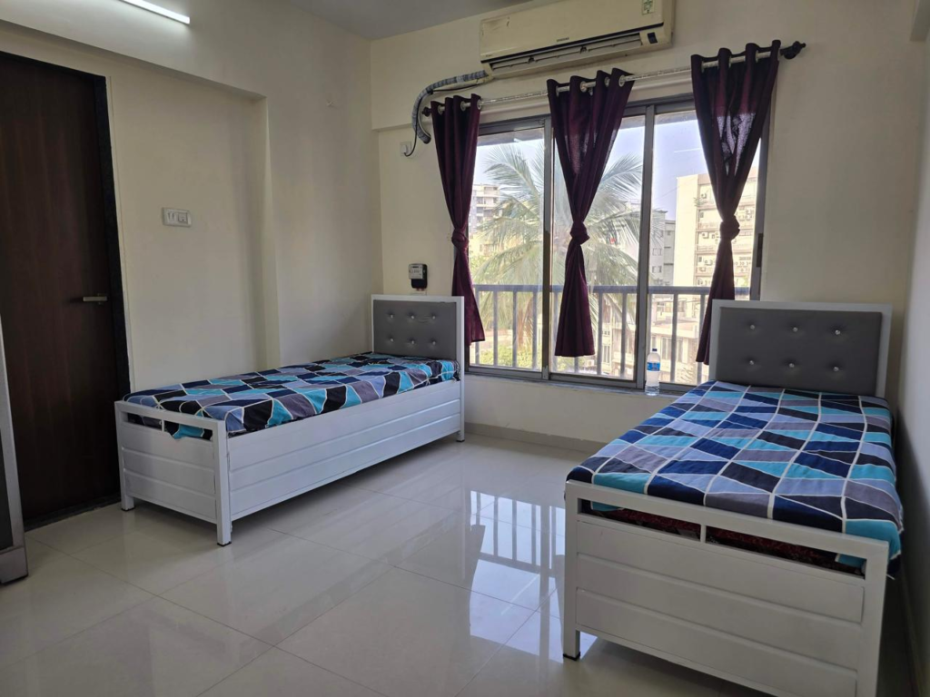 Girls PG Kalpvruksh Vile Parle West