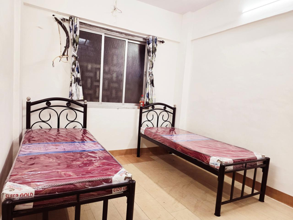 Boys Paying Guest Available in Mahakali Caves Road Andheri East.