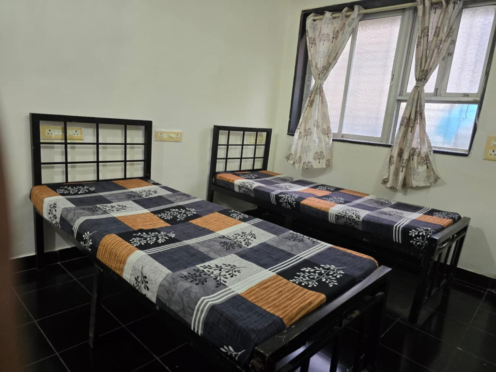 GIRLS Paying Guest Available in JB Nagar Andheri East