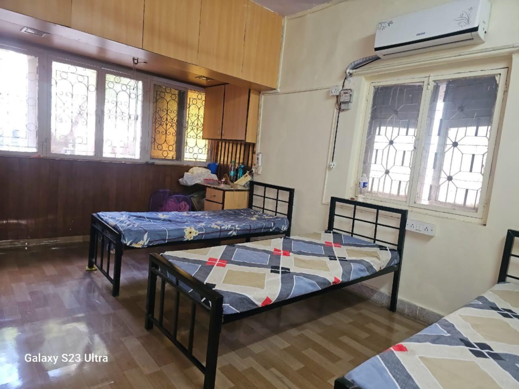 GIRLS Paying Guest Available in JB Nagar Andheri East